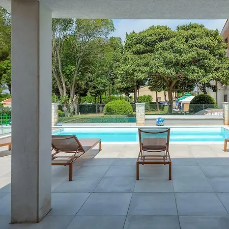 Savudria Lighthouse Vila Bašanija