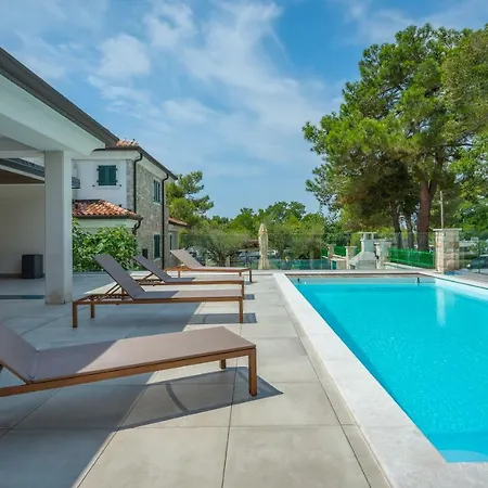 Savudria Lighthouse * Bašanija