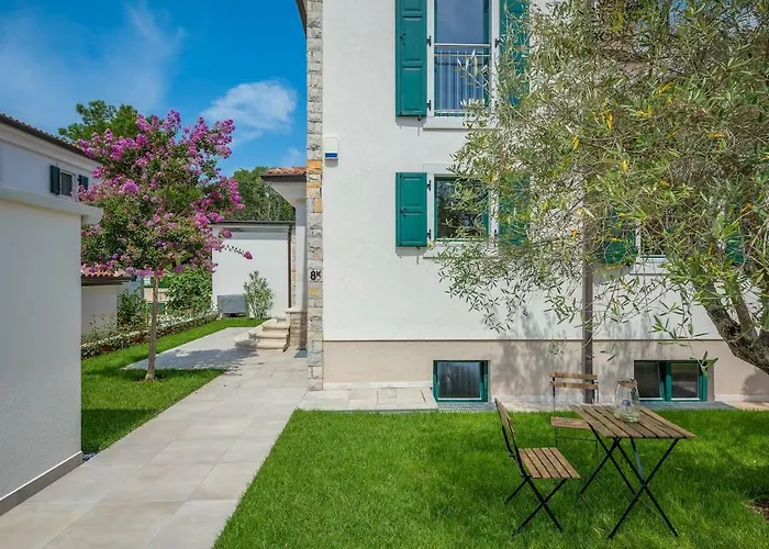 Savudria Lighthouse * Bašanija